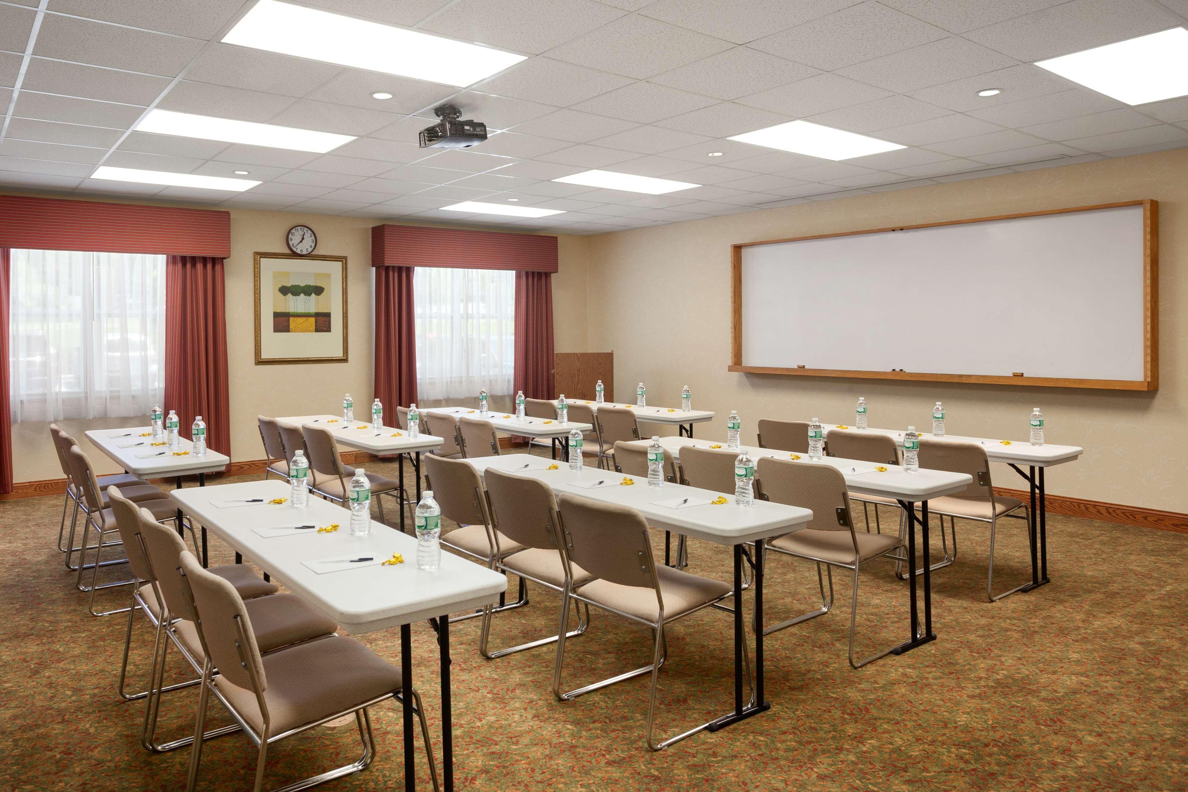 Country Inn & Suites By Radisson, Ithaca, Ny Екстериор снимка